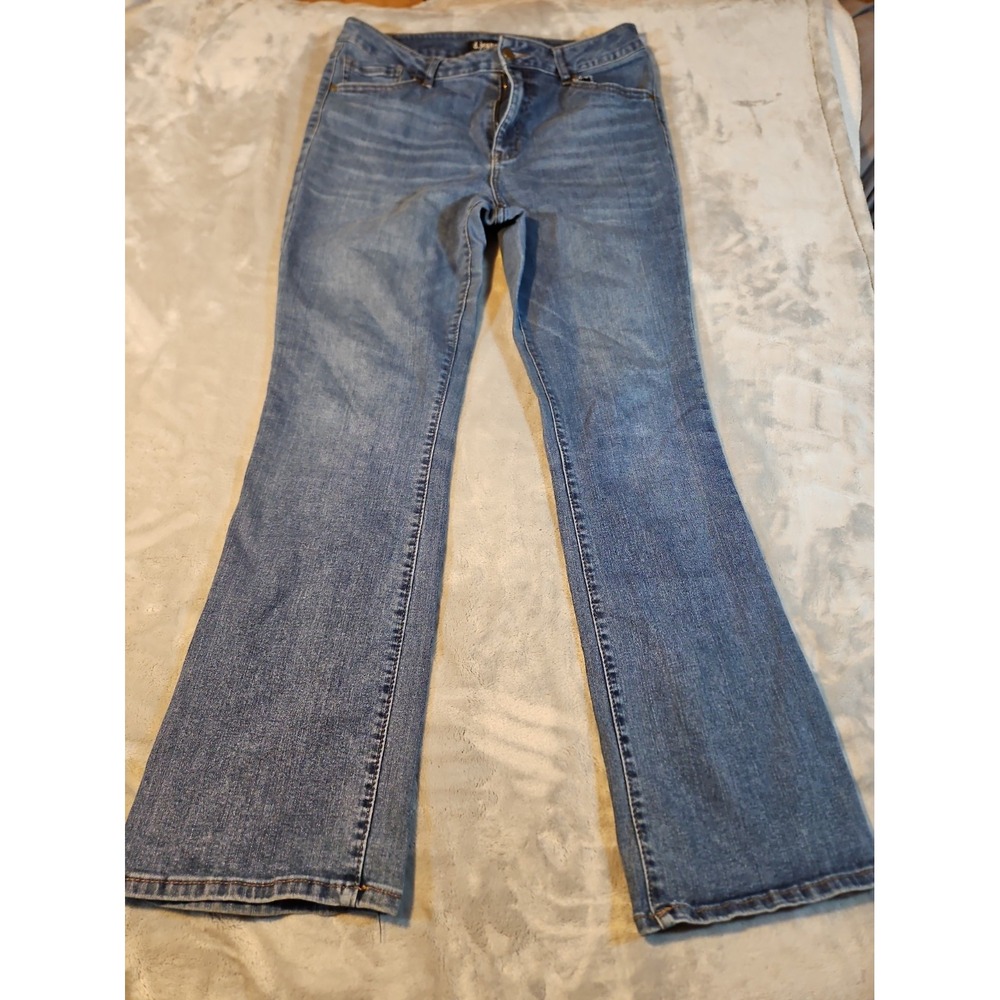 D. Jeans Woman's Size 14